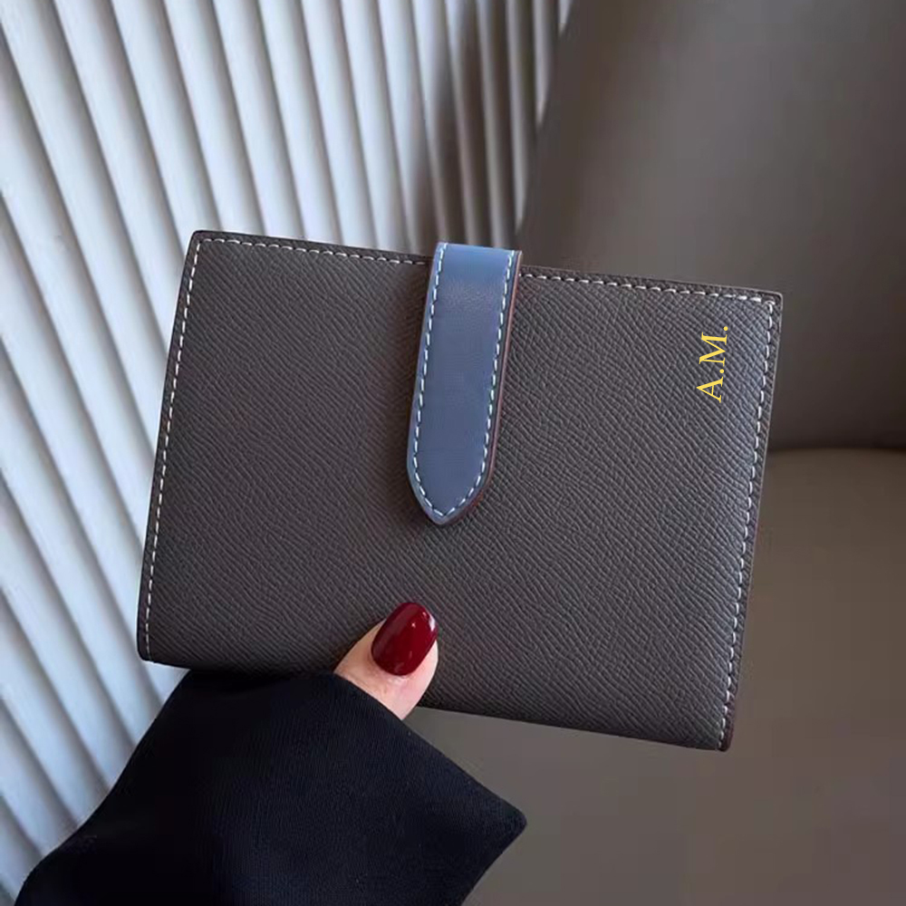 Portafoglio per passaporto da  - Personalized Name Box recensione e prezzo